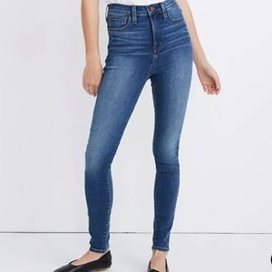 11" High-Rise Roadtripper Jeans in Bosner Wash